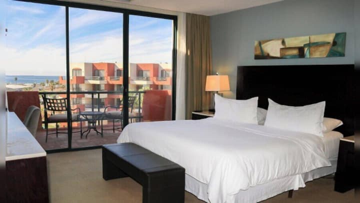 Hotel Coral And Marina