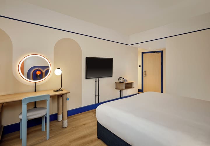 lyf Chelsea London