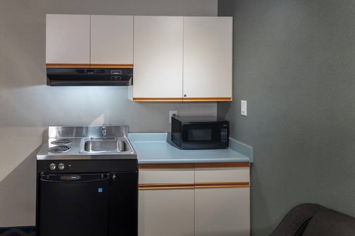 Accent Inns Burnaby