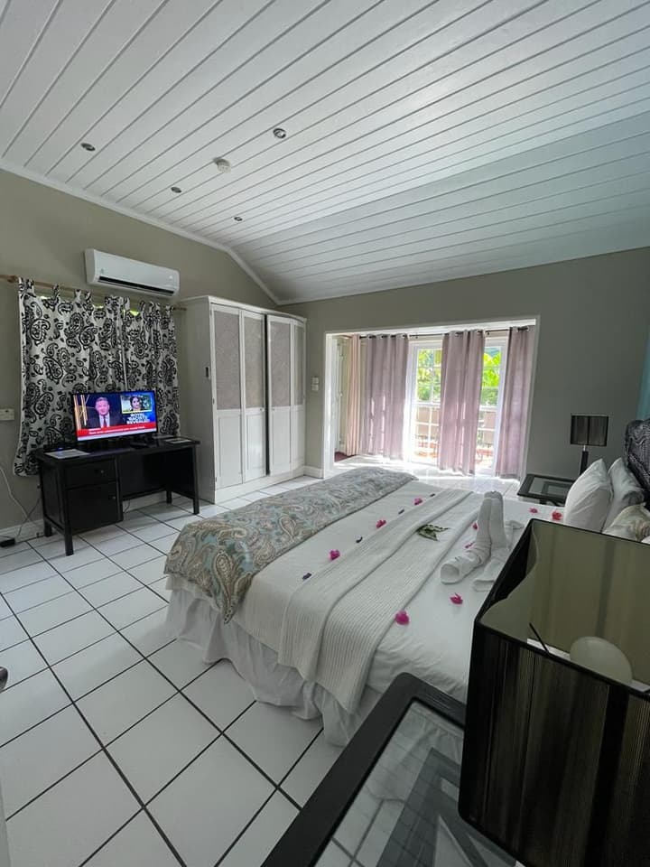 Marigot Beach Club and Dive Resort