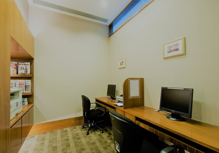 Bishop Lei International House