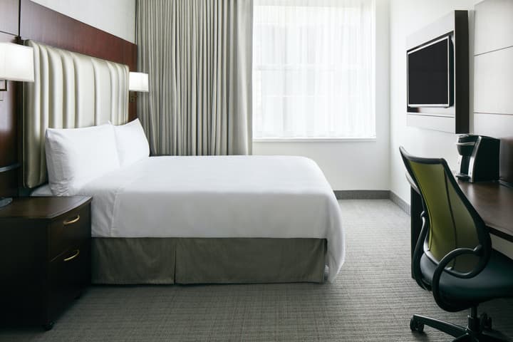 Club Quarters Hotel Faneuil Hall, Boston
