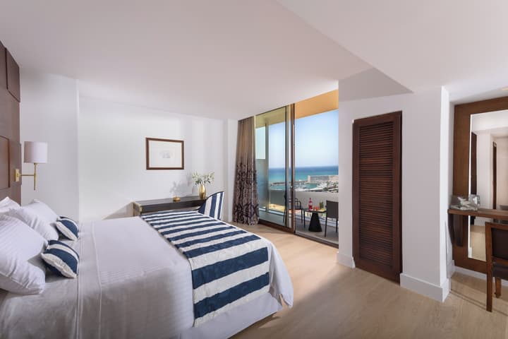 Aquila Atlantis Hotel