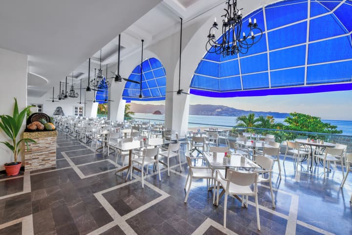 Krystal Beach Acapulco