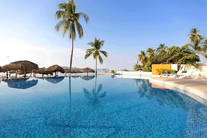 Krystal Beach Acapulco