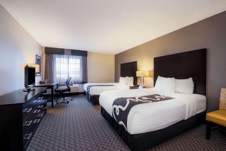 La Quinta Inn & Suites by Wyndham Cleveland Macedonia