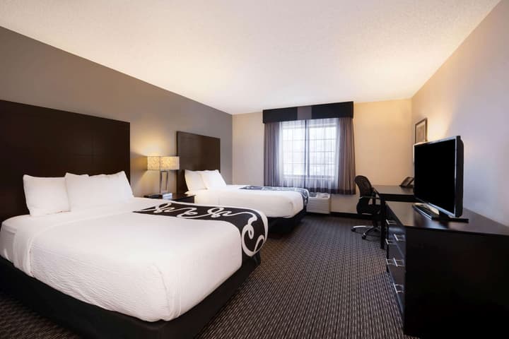 La Quinta Inn & Suites by Wyndham Cleveland Macedonia