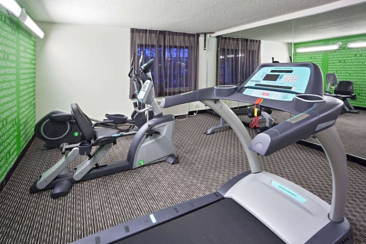 La Quinta Inn & Suites by Wyndham Cleveland Macedonia