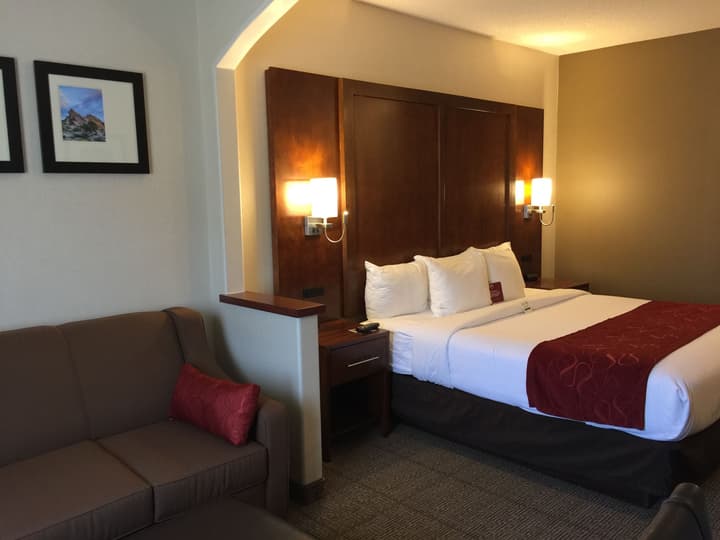 Comfort Suites Near Six Flags Magic Mountain