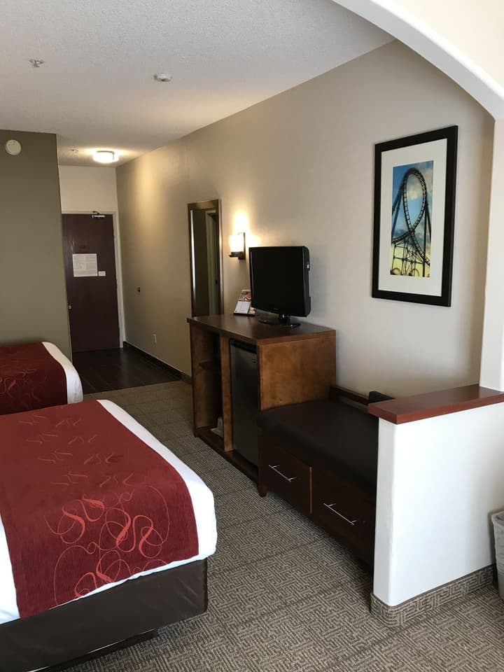 Comfort Suites Near Six Flags Magic Mountain