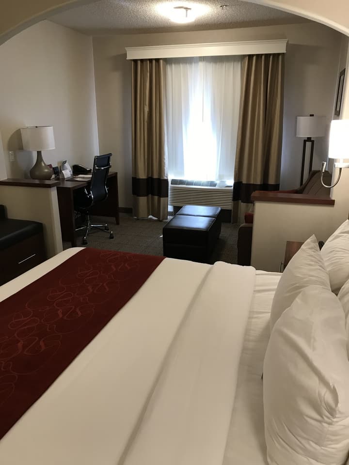 Comfort Suites Near Six Flags Magic Mountain