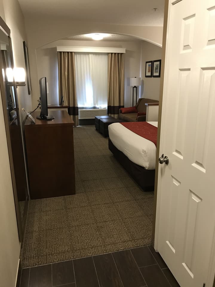 Comfort Suites Near Six Flags Magic Mountain
