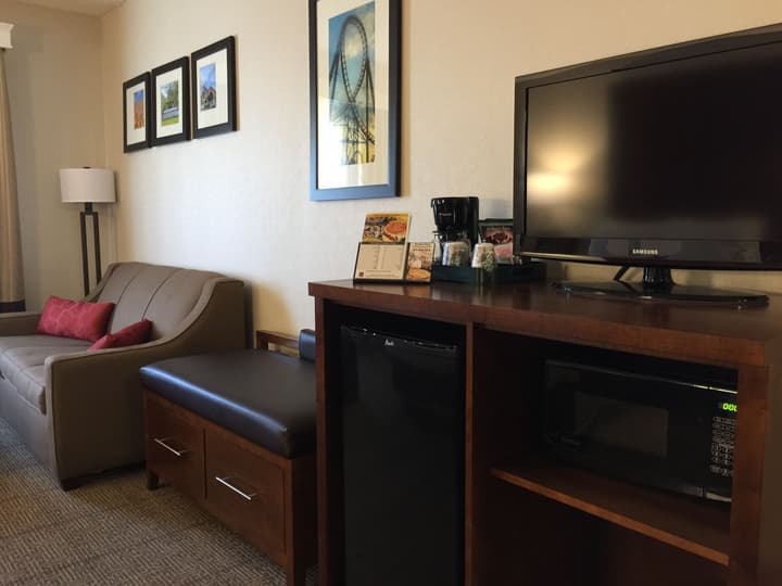 Comfort Suites Near Six Flags Magic Mountain