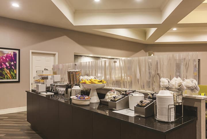 La Quinta Inn & Suites by Wyndham Atlanta Alpharetta