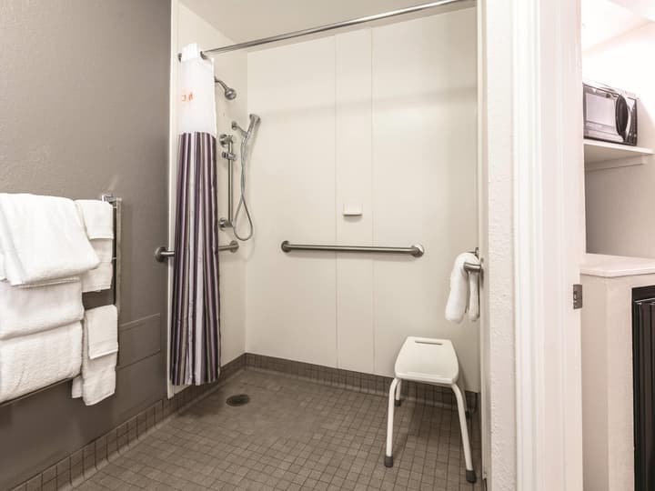 La Quinta Inn & Suites by Wyndham Atlanta Alpharetta