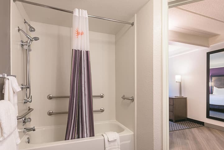 La Quinta Inn & Suites by Wyndham Atlanta Alpharetta