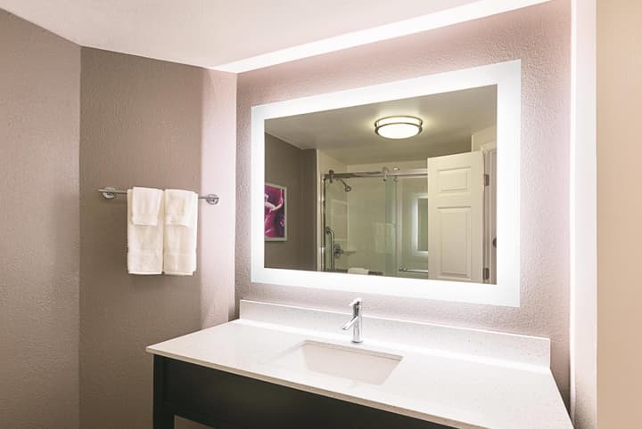 La Quinta Inn & Suites by Wyndham Atlanta Alpharetta