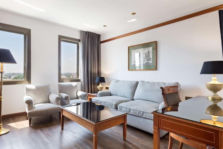 Best Western Premier CMC Girona