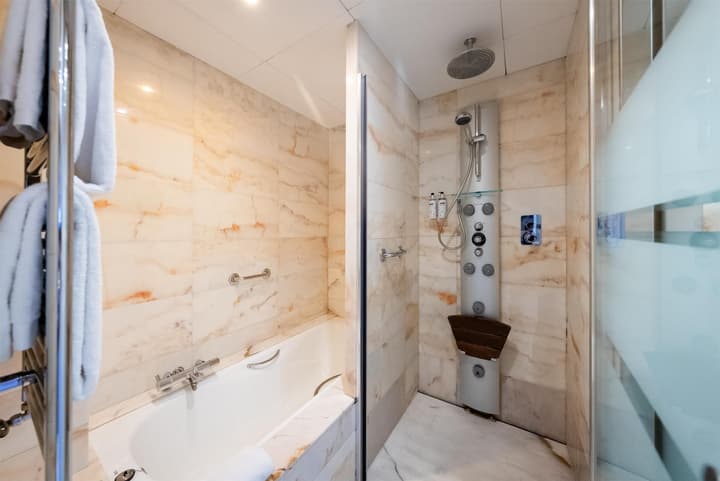 Best Western Premier CMC Girona