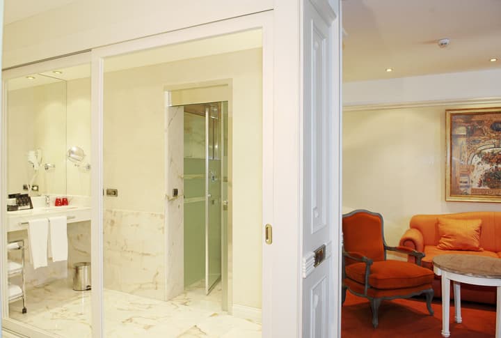 Best Western Premier CMC Girona