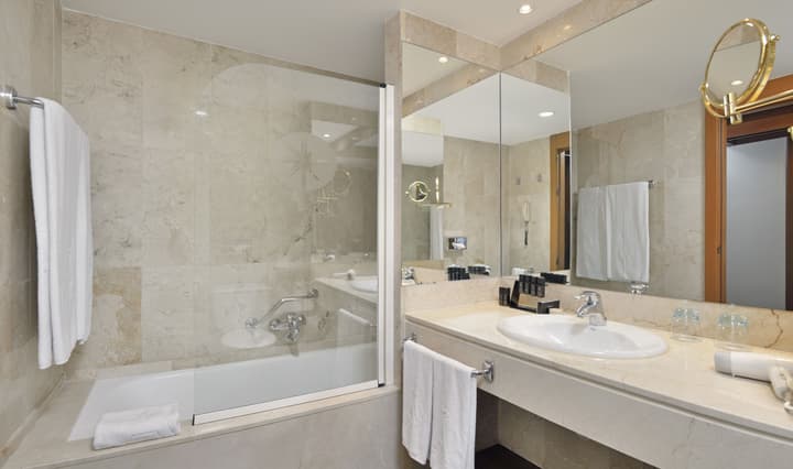 Best Western Premier CMC Girona