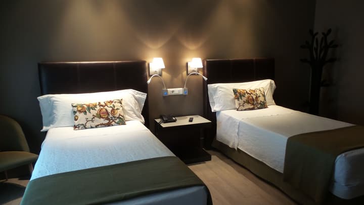 Hotel Moderno Puerta del Sol