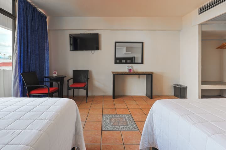 Delfin Beachfront Resort – Downtown Puerto Vallarta Optional All-Inclusive