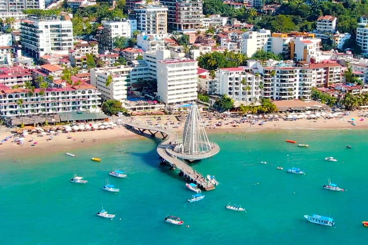 Delfin Beachfront Resort – Downtown Puerto Vallarta Optional All-Inclusive