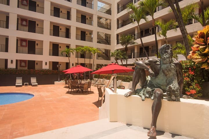 Delfin Beachfront Resort – Downtown Puerto Vallarta Optional All-Inclusive