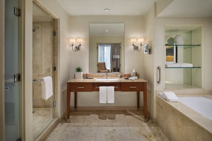 Bristol Panama, a Registry Collection Hotel