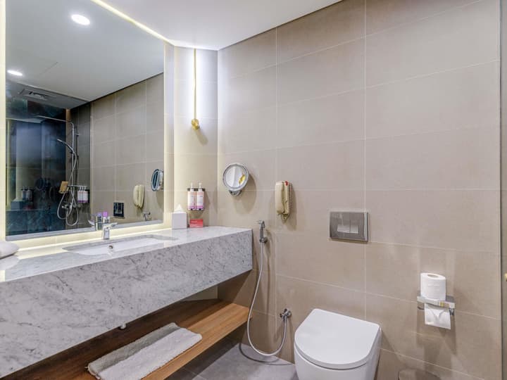 Mövenpick Grand Al Bustan Dubai