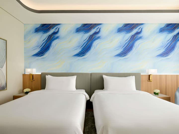 Mövenpick Grand Al Bustan Dubai