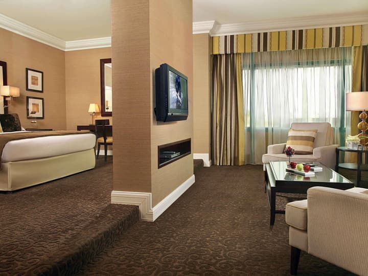 Mövenpick Grand Al Bustan Dubai
