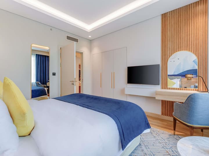 Mövenpick Grand Al Bustan Dubai
