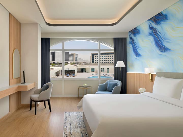 Mövenpick Grand Al Bustan Dubai