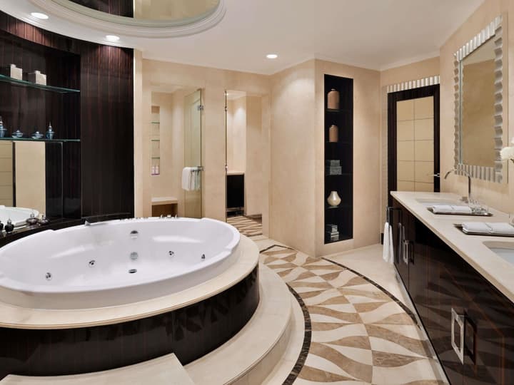 Mövenpick Grand Al Bustan Dubai