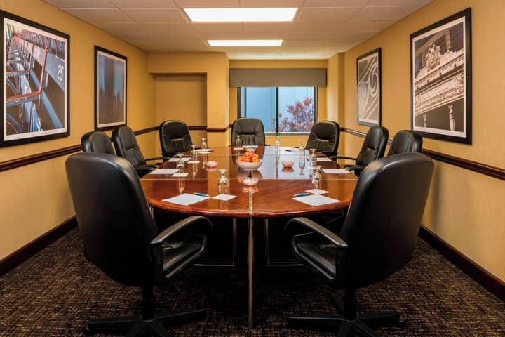 Four Points by Sheraton Boston Logan Airport Revere