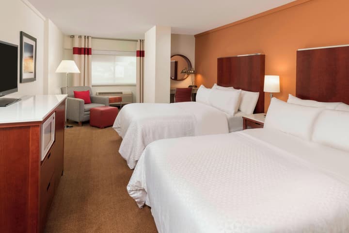 Four Points by Sheraton Boston Logan Airport Revere