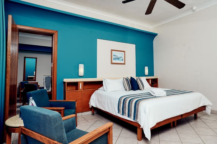 Paradise Bay Resort
