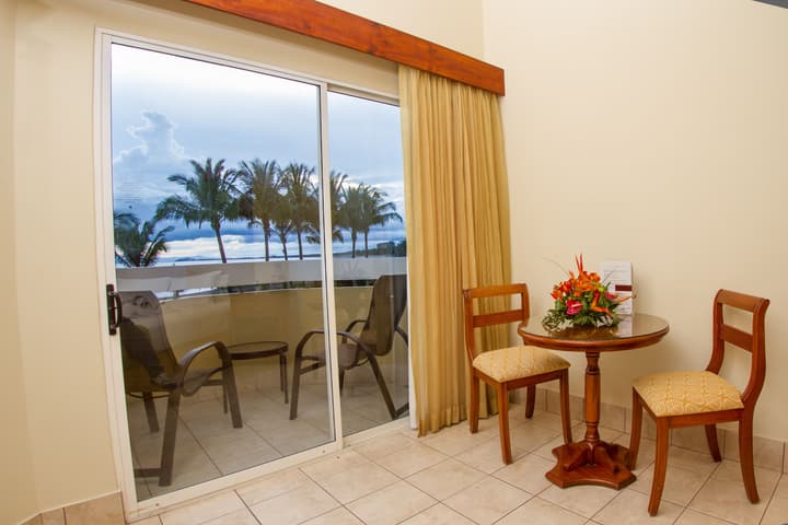 Fiesta Resort Central Pacific - All Inclusive