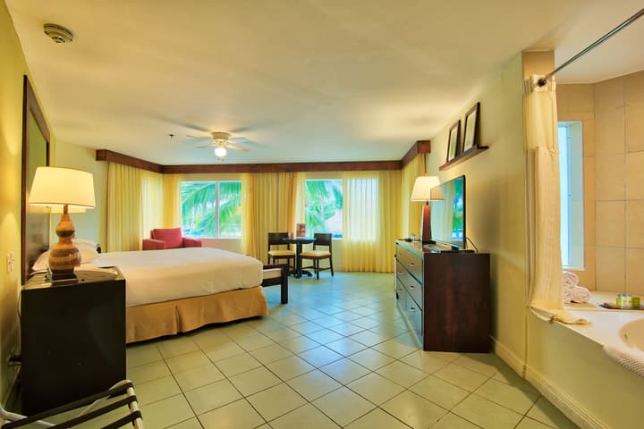 Fiesta Resort Central Pacific - All Inclusive