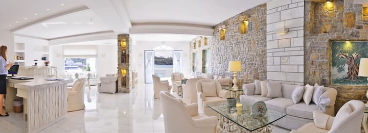 Petinos Beach Hotel