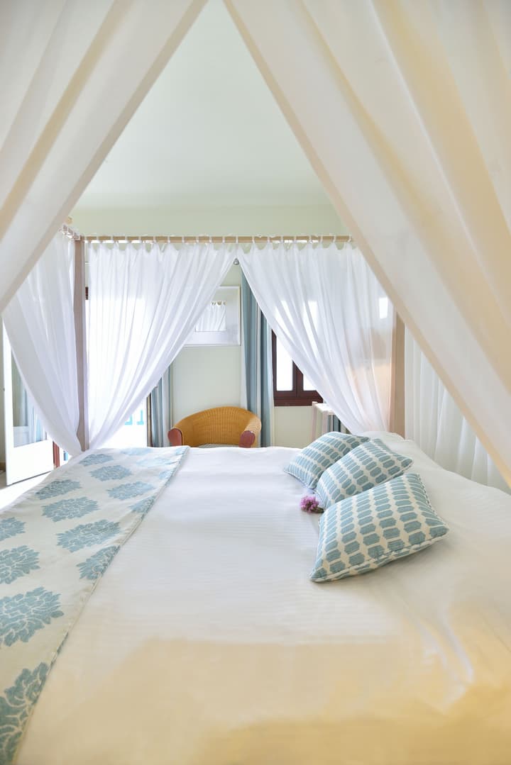 Petinos Beach Hotel