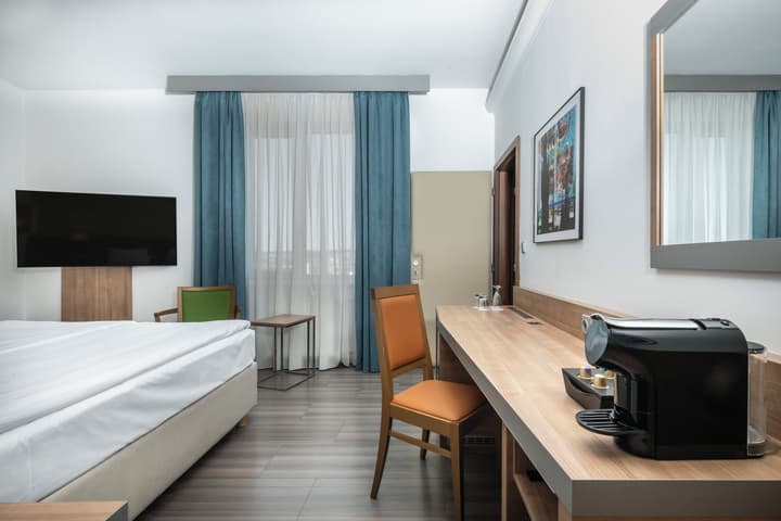 Holiday Inn Prague Congress Centre by IHG