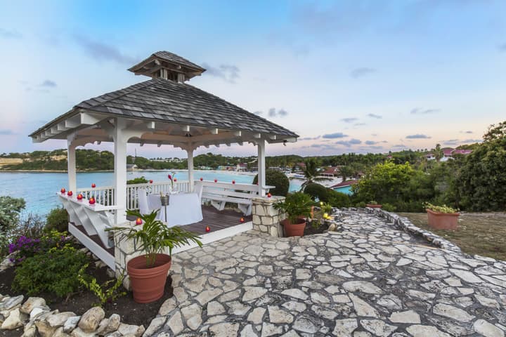 Pineapple Beach Club Antigua - Adults Only – All Inclusive