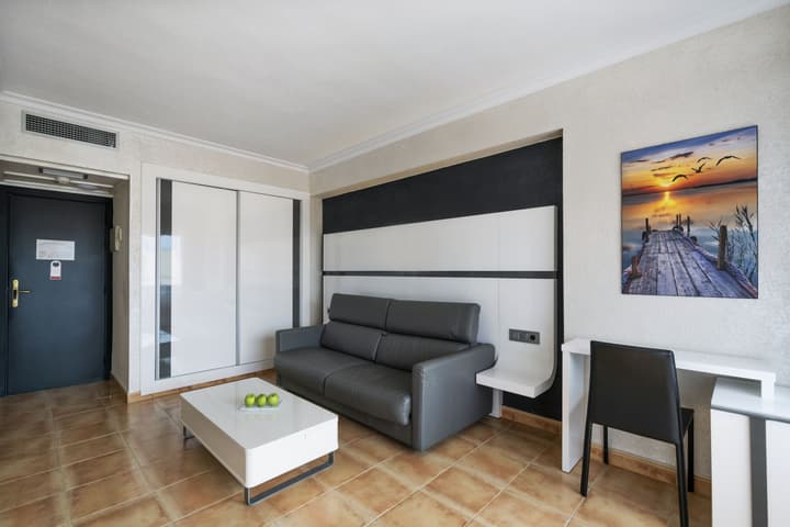 Salles Hotel Marina Portals