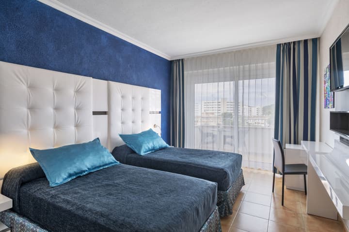 Salles Hotel Marina Portals