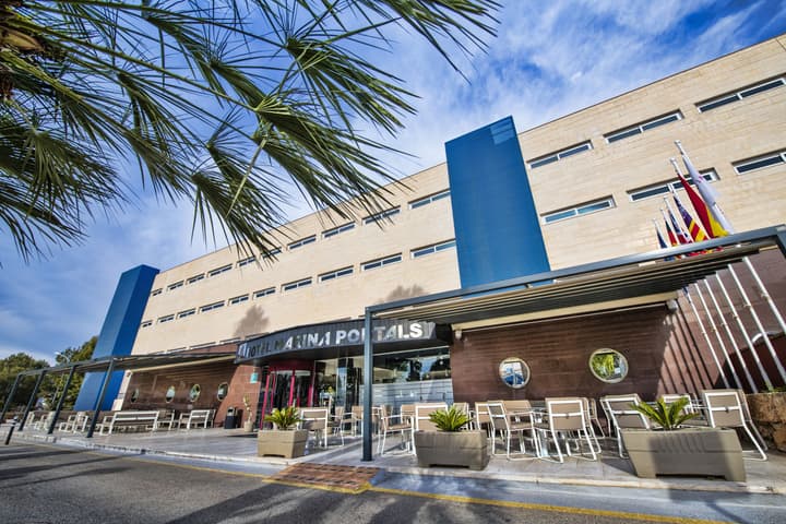 Salles Hotel Marina Portals