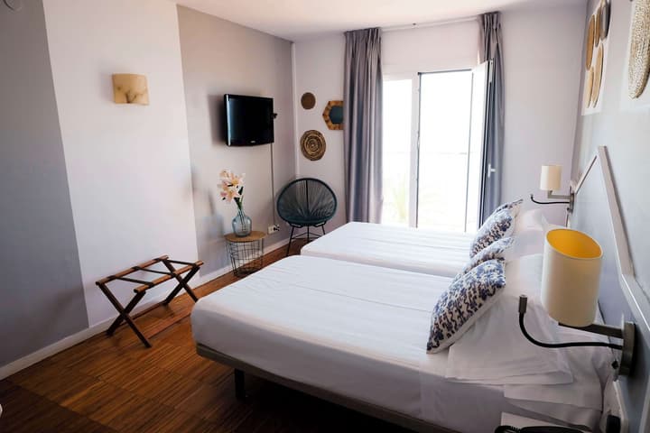 Hotel Subur