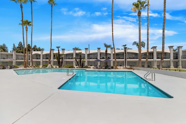 Hourglass Hotel, Trademark Collection by Wyndham